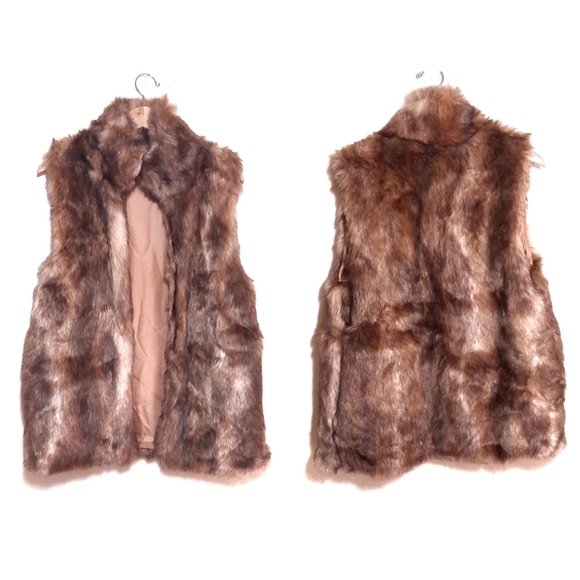 Universal Thread Jackets & Blazers - Universal Thread Brown Faux Fur Long Vest One Size